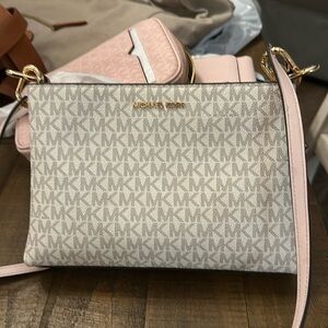 Michael Kors Crossbody